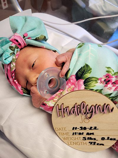 Newborn Haddie Mettler in the hospital